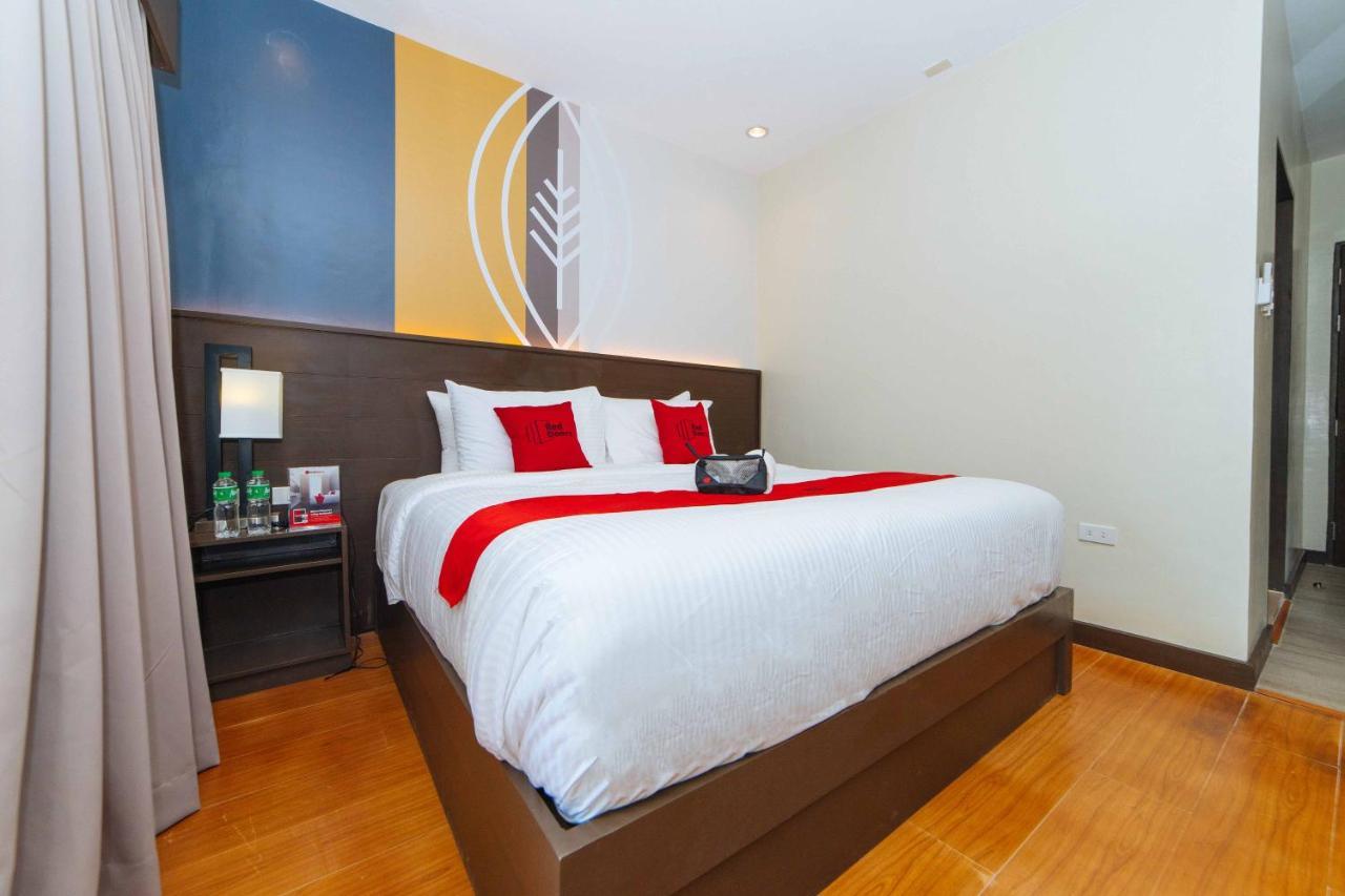Reddoorz Premium @ Sta Rosa Tagaytay Road Silang Exterior foto