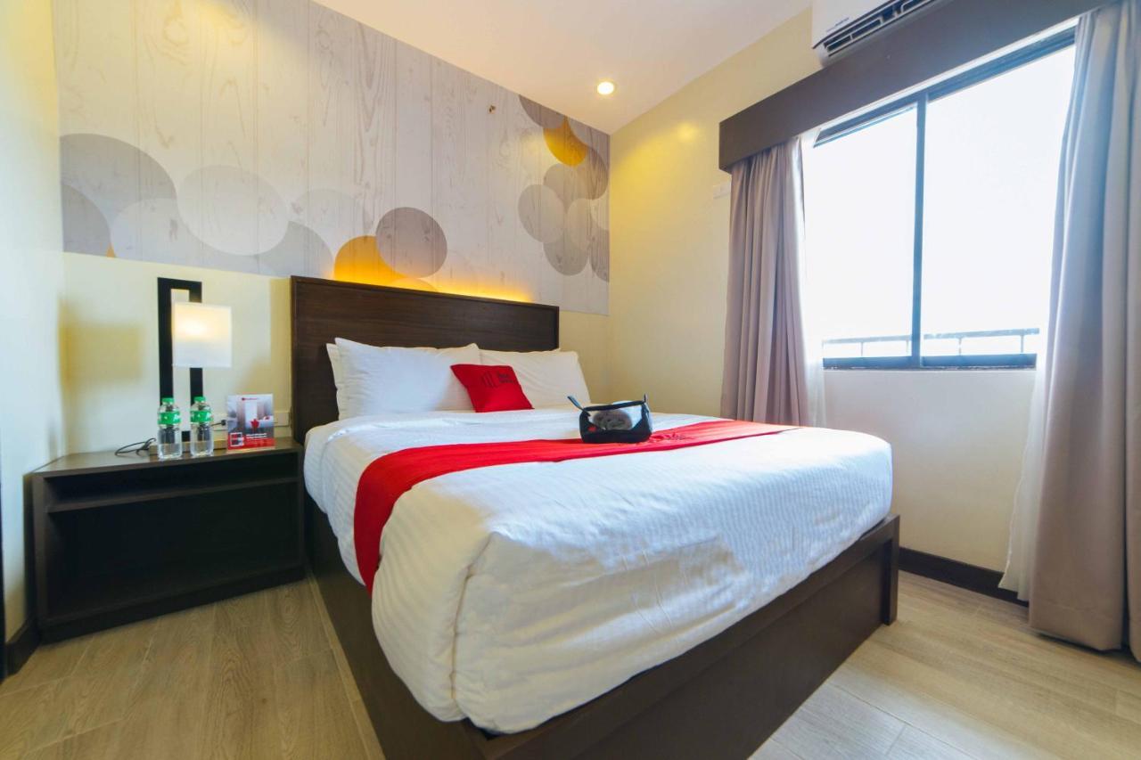 Reddoorz Premium @ Sta Rosa Tagaytay Road Silang Exterior foto