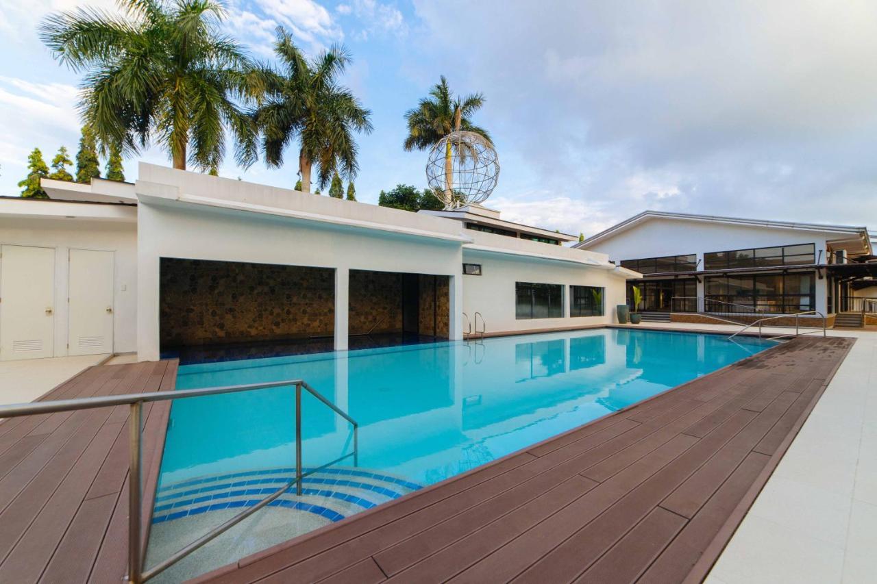 Reddoorz Premium @ Sta Rosa Tagaytay Road Silang Exterior foto