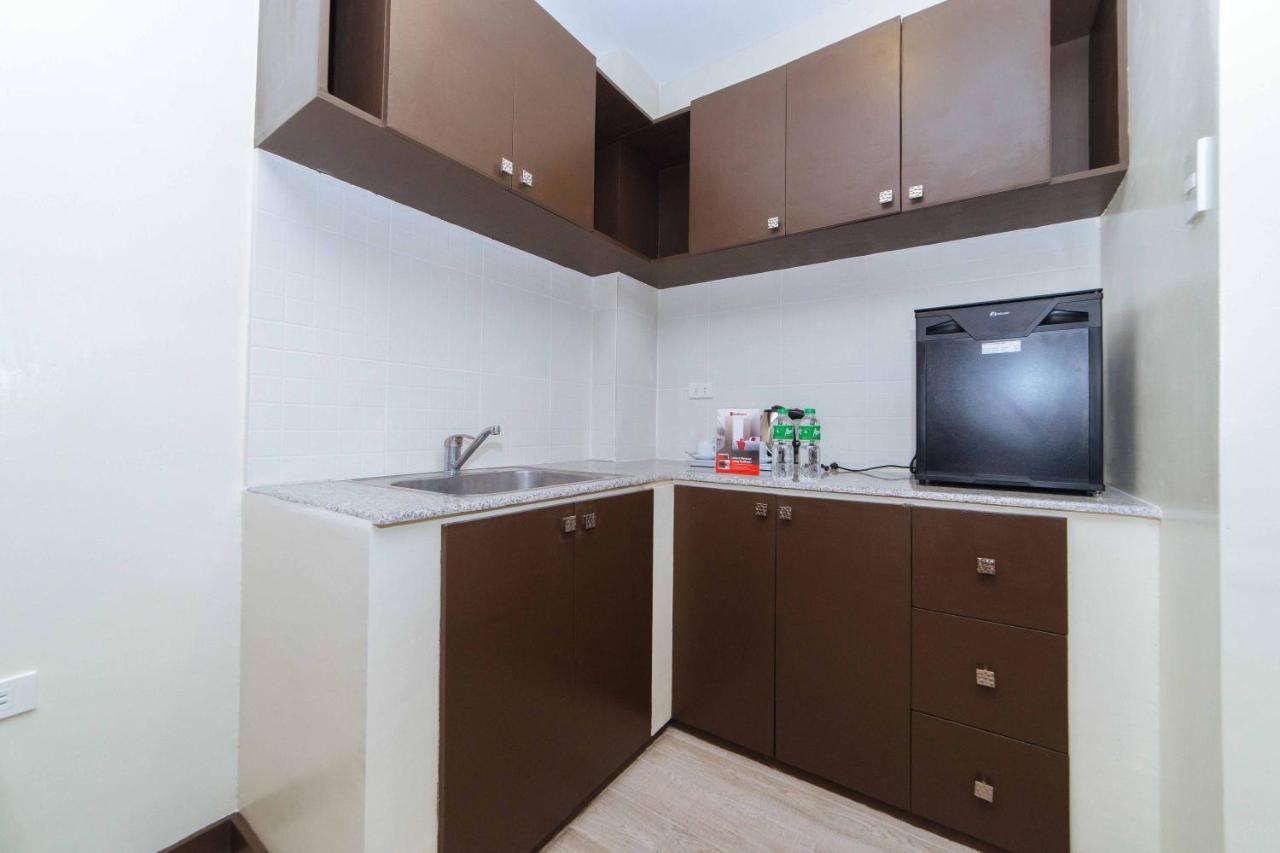 Reddoorz Premium @ Sta Rosa Tagaytay Road Silang Exterior foto