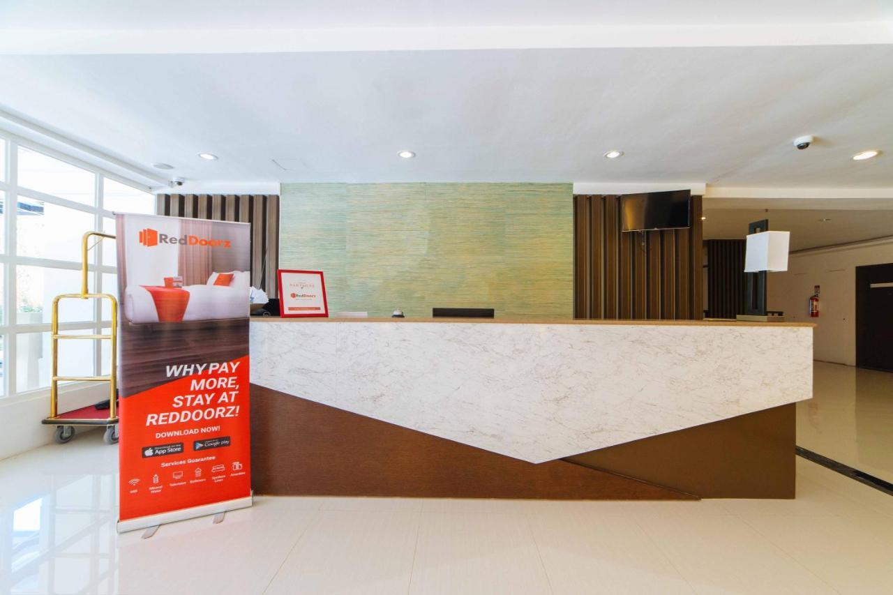 Reddoorz Premium @ Sta Rosa Tagaytay Road Silang Exterior foto