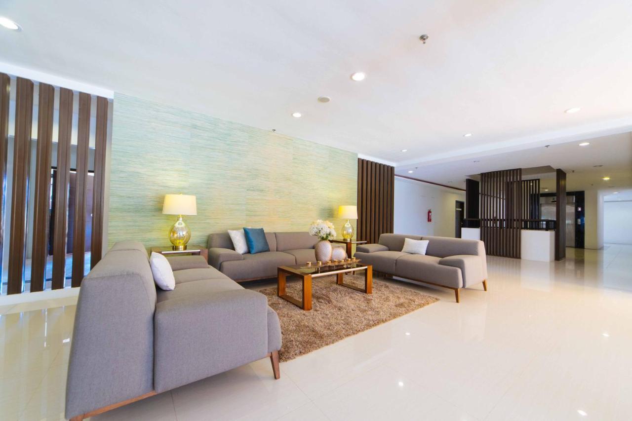Reddoorz Premium @ Sta Rosa Tagaytay Road Silang Exterior foto