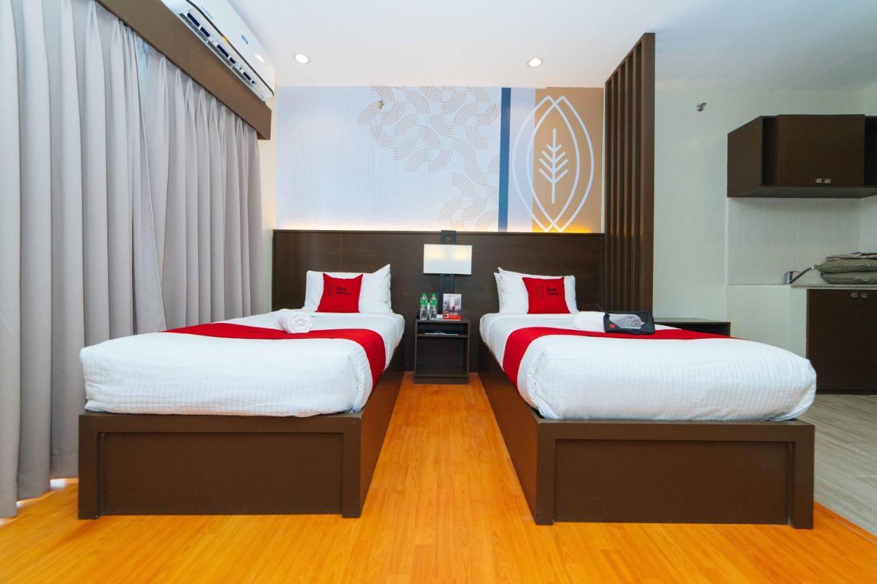 Reddoorz Premium @ Sta Rosa Tagaytay Road Silang Exterior foto