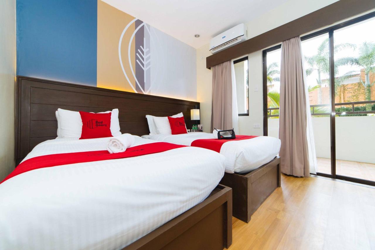 Reddoorz Premium @ Sta Rosa Tagaytay Road Silang Exterior foto