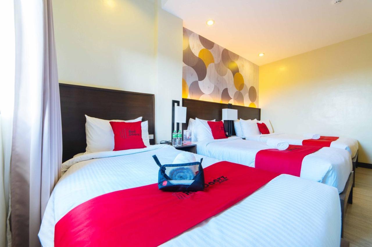 Reddoorz Premium @ Sta Rosa Tagaytay Road Silang Exterior foto