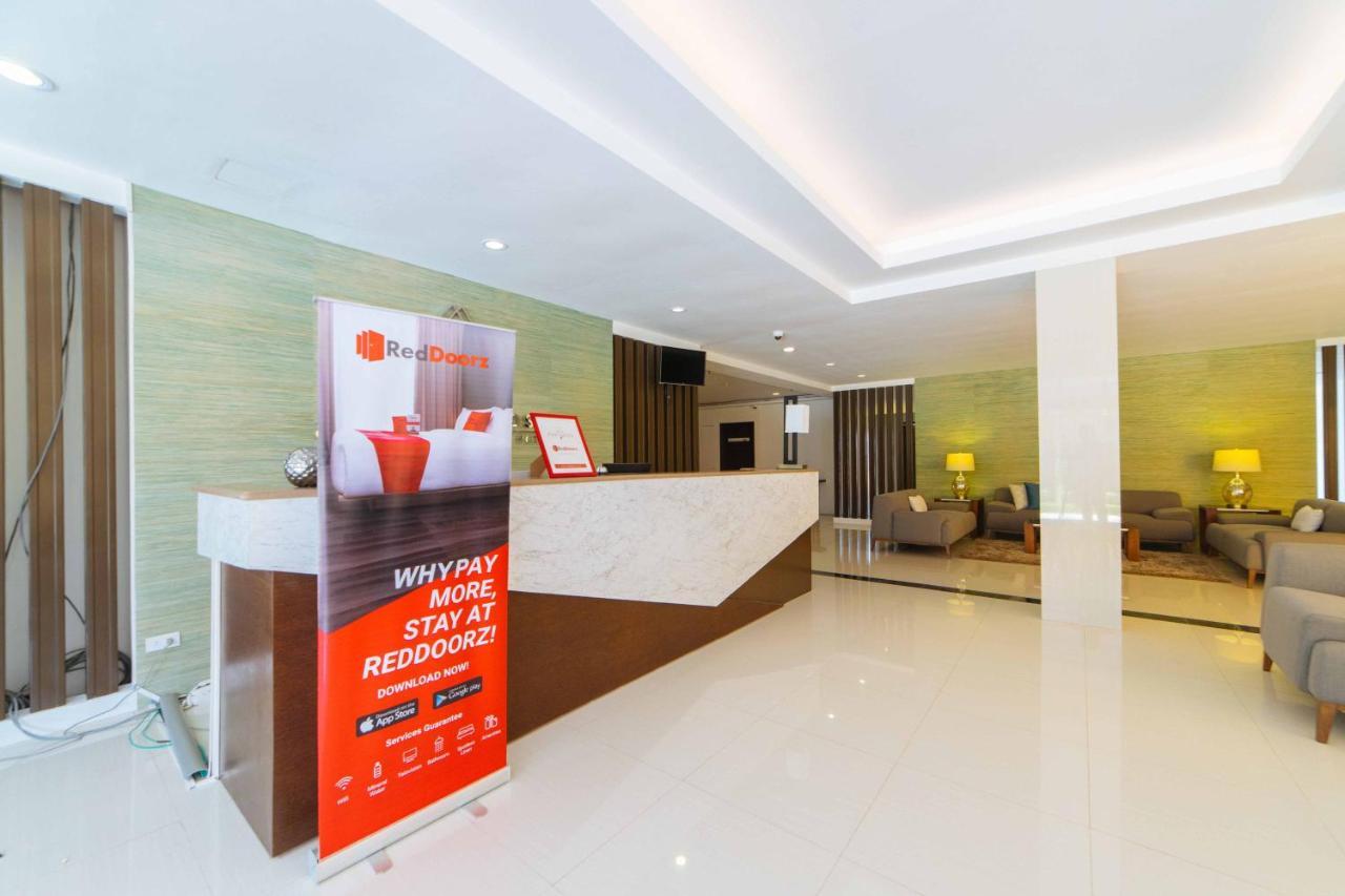 Reddoorz Premium @ Sta Rosa Tagaytay Road Silang Exterior foto