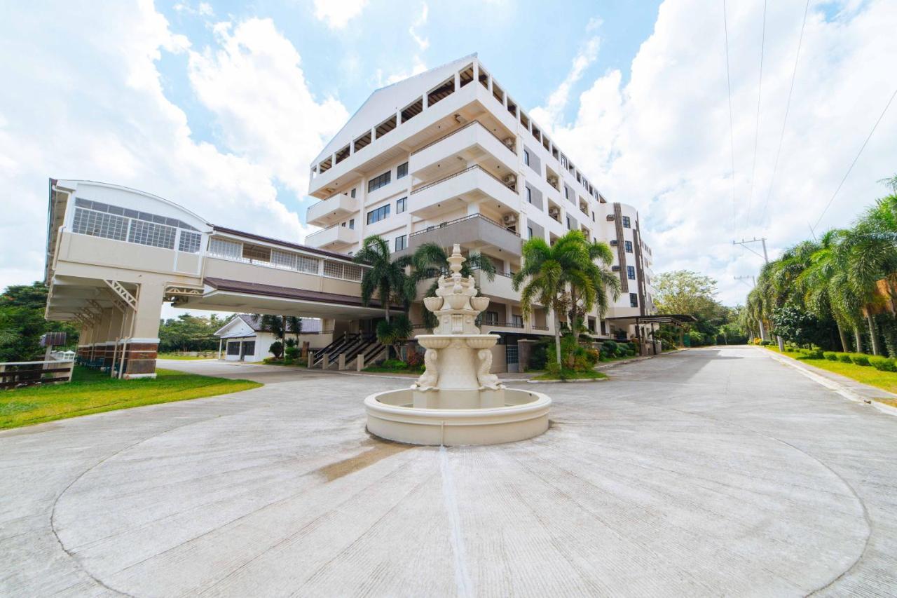 Reddoorz Premium @ Sta Rosa Tagaytay Road Silang Exterior foto
